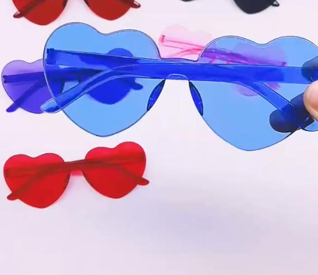 Heart-shaped Festival Sunglasses